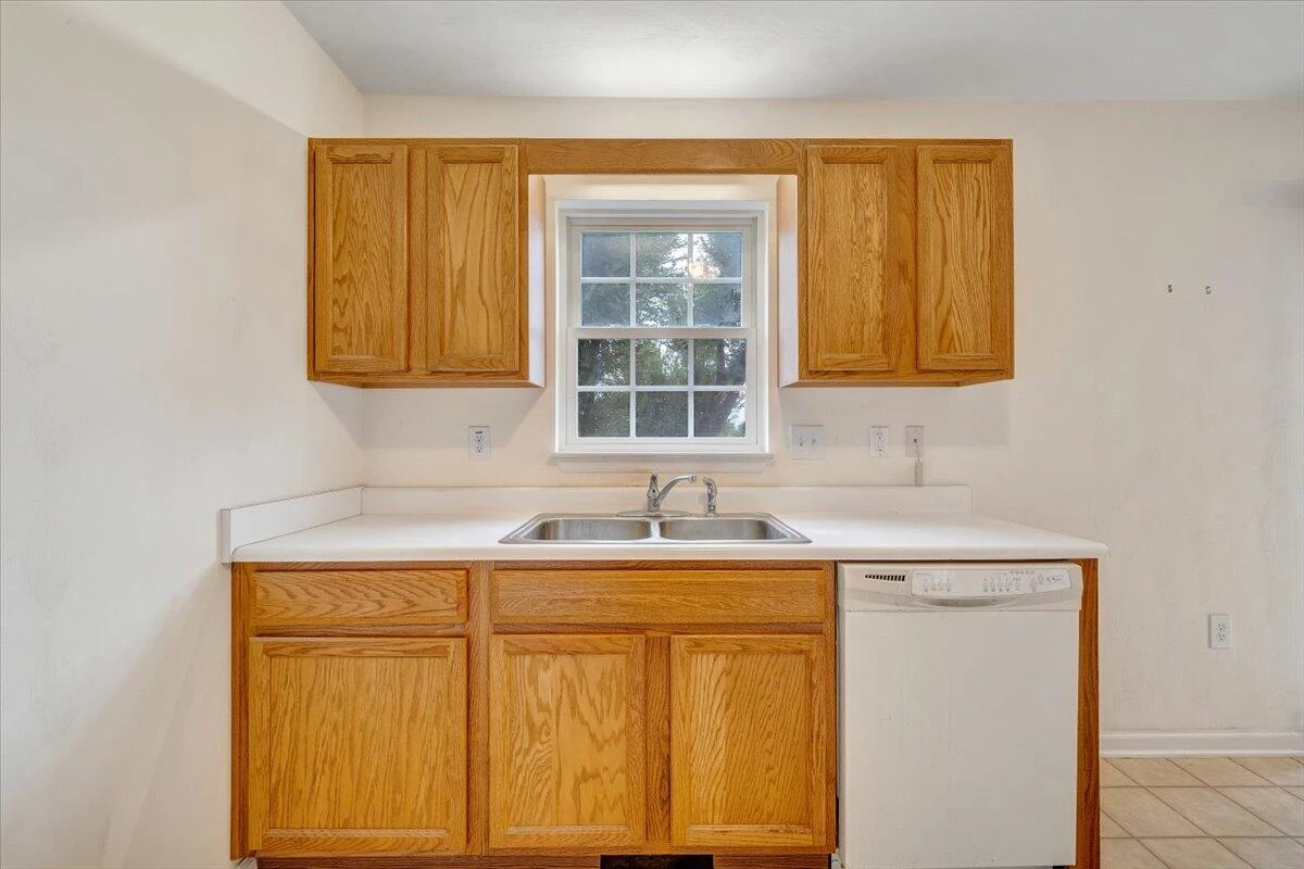1569 Read Mountain RD - Photo 24