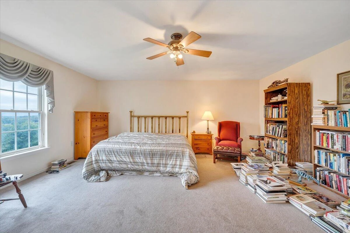 1569 Read Mountain RD - Photo 38