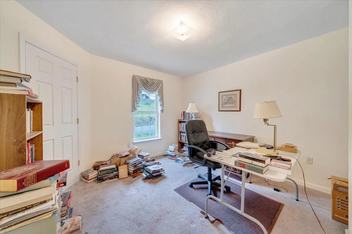 1569 Read Mountain RD - Photo 42