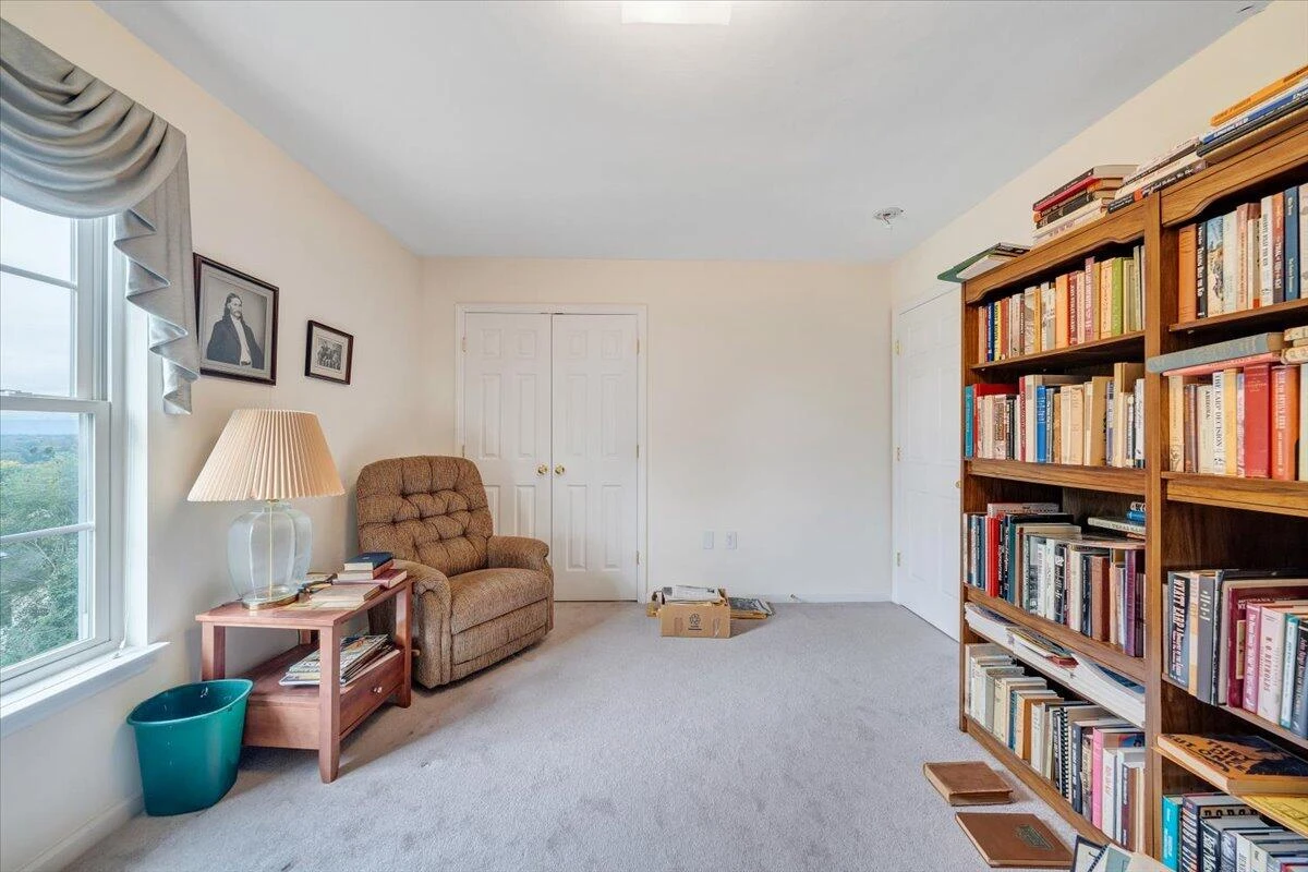 1569 Read Mountain RD - Photo 45