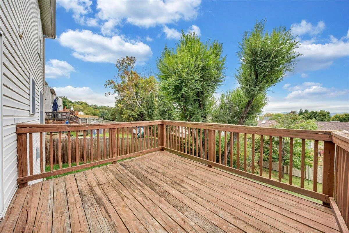 1569 Read Mountain RD - Photo 6