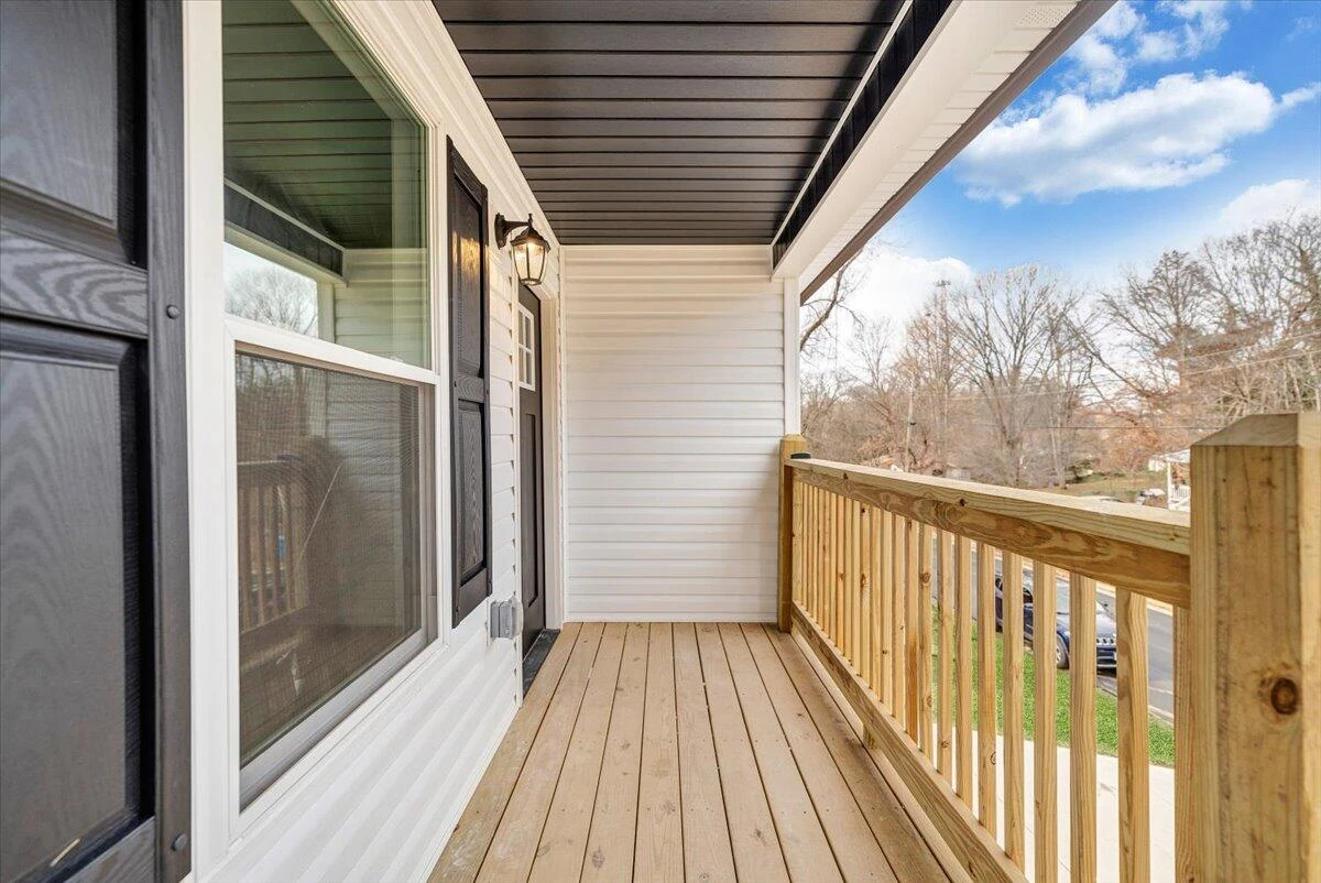 1417 Varnell AVE - Photo 2