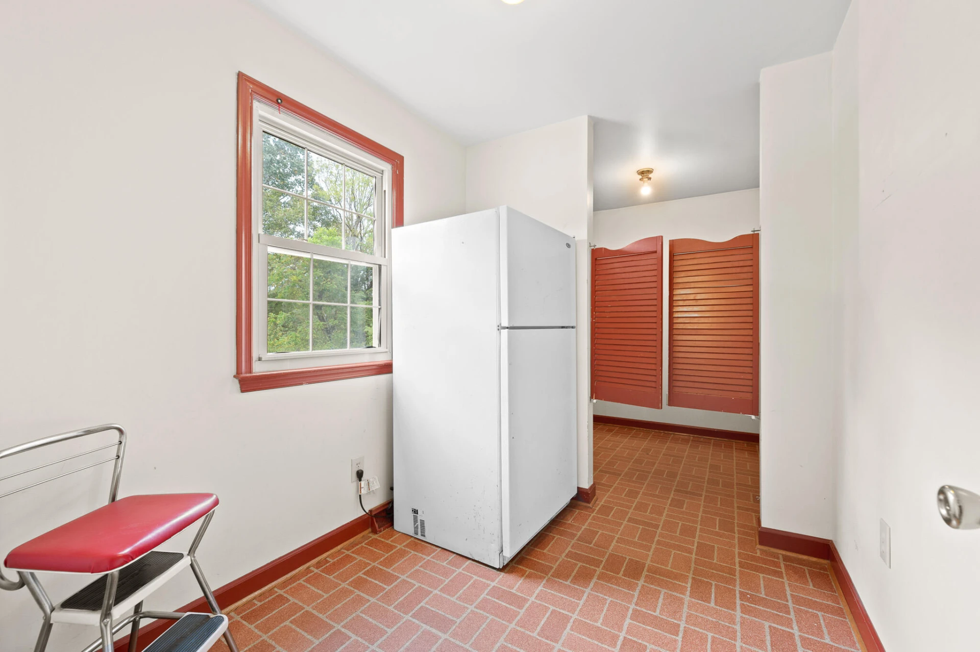 111 Otter Ridge DR - Photo 18