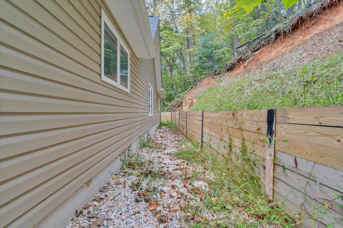 5613 Midway DR - Photo 29