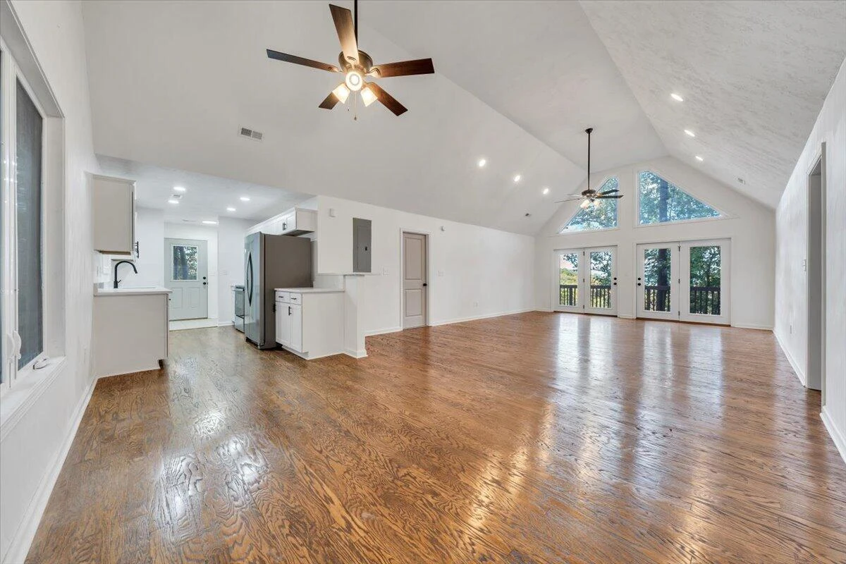 5613 Midway DR - Photo 3