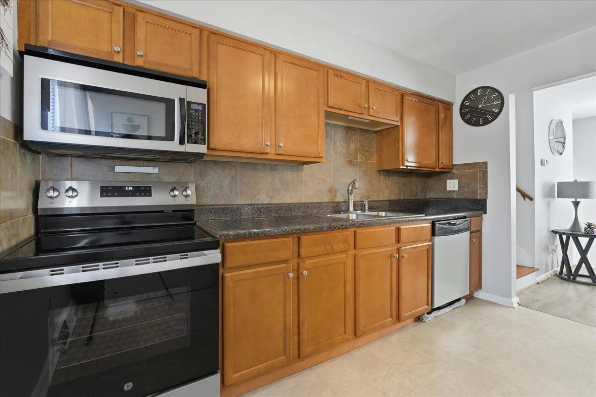 3907 Wilmont AVE - Photo 11