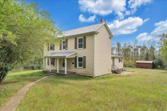 104 Claytor RD