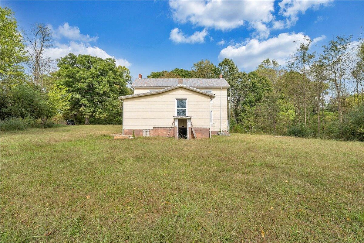 104 Claytor RD - Photo 19