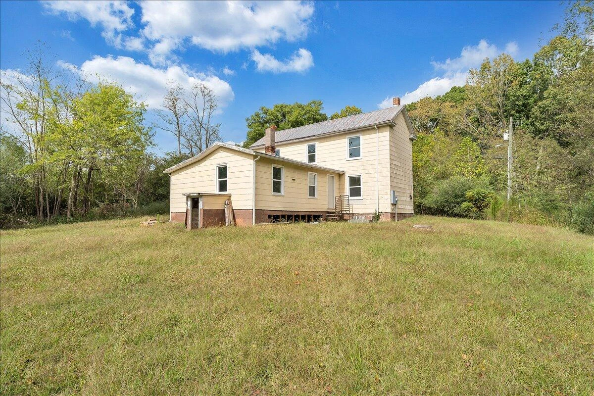 104 Claytor RD - Photo 23