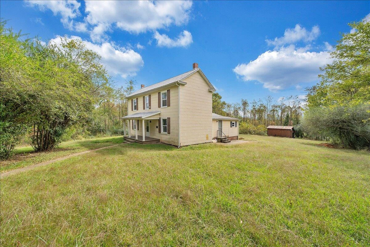 104 Claytor RD - Photo 30