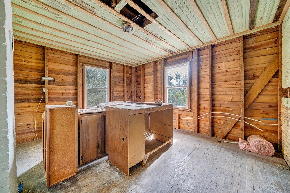 104 Claytor RD - Photo 5