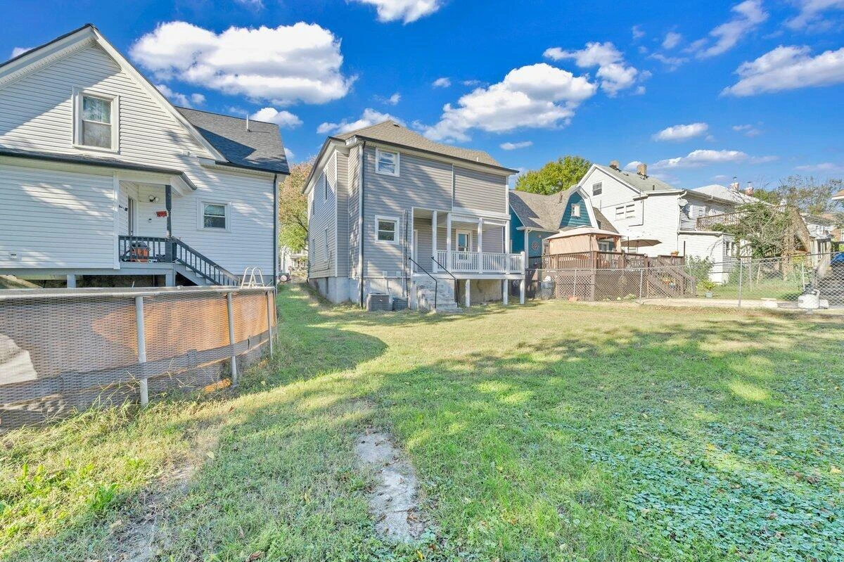 629 Highland AVE - Photo 13