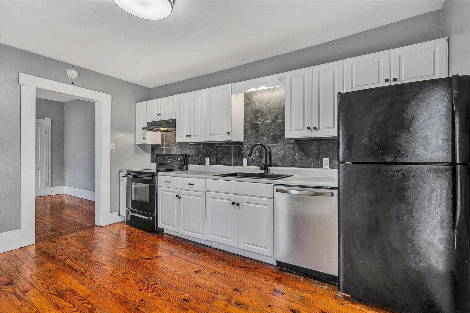 360 Mountain AVE - Photo 5