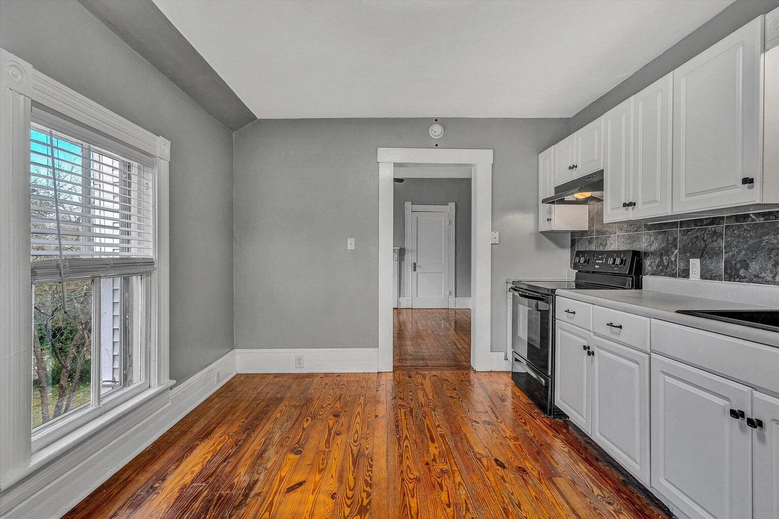360 Mountain AVE - Photo 7
