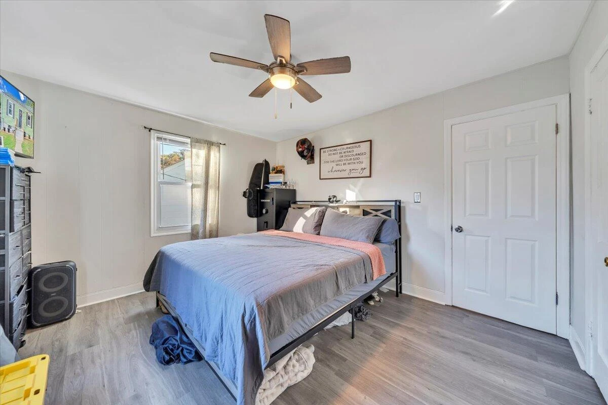 3927 Michigan AVE - Photo 11