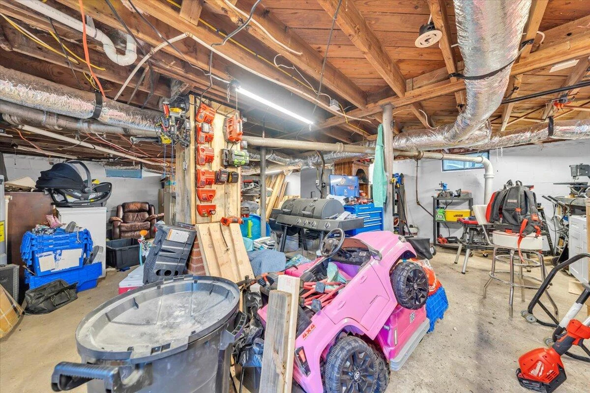 3927 Michigan AVE - Photo 15
