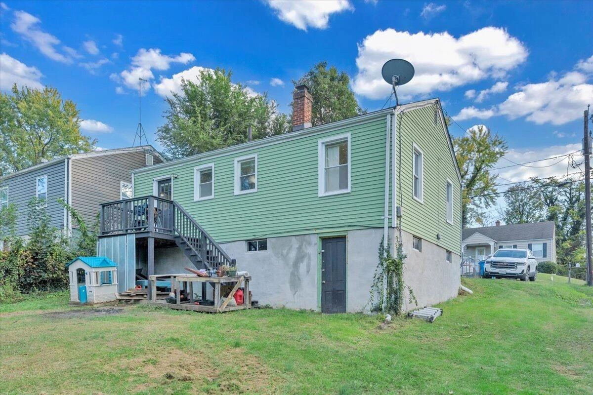 3927 Michigan AVE - Photo 21