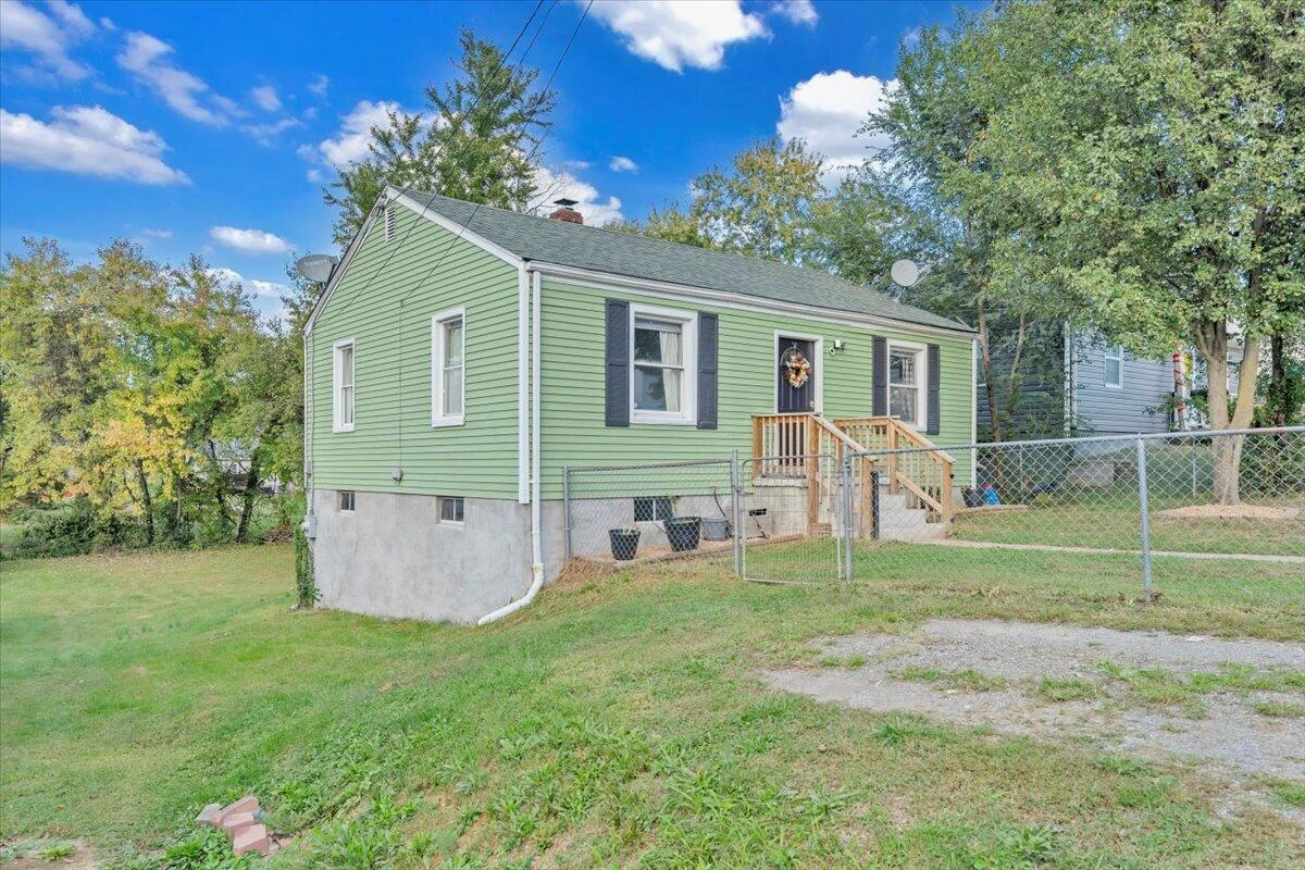 3927 Michigan AVE - Photo 25
