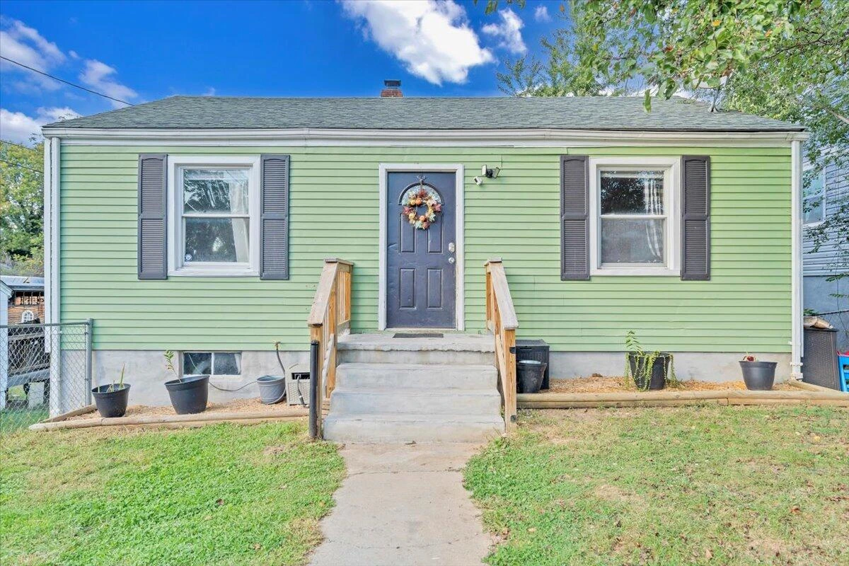 3927 Michigan AVE - Photo 27