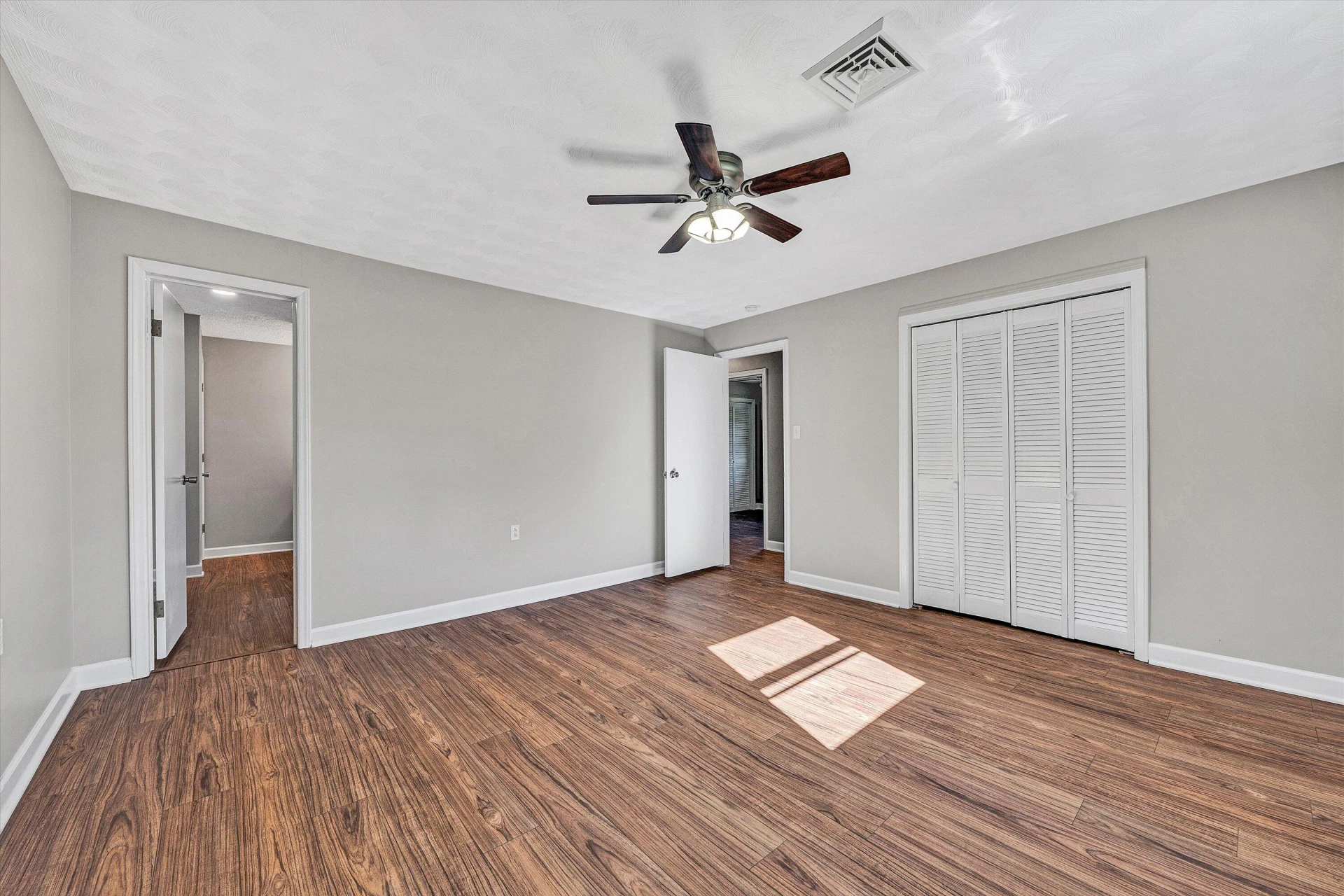 304 Broken Arrow LN - Photo 27