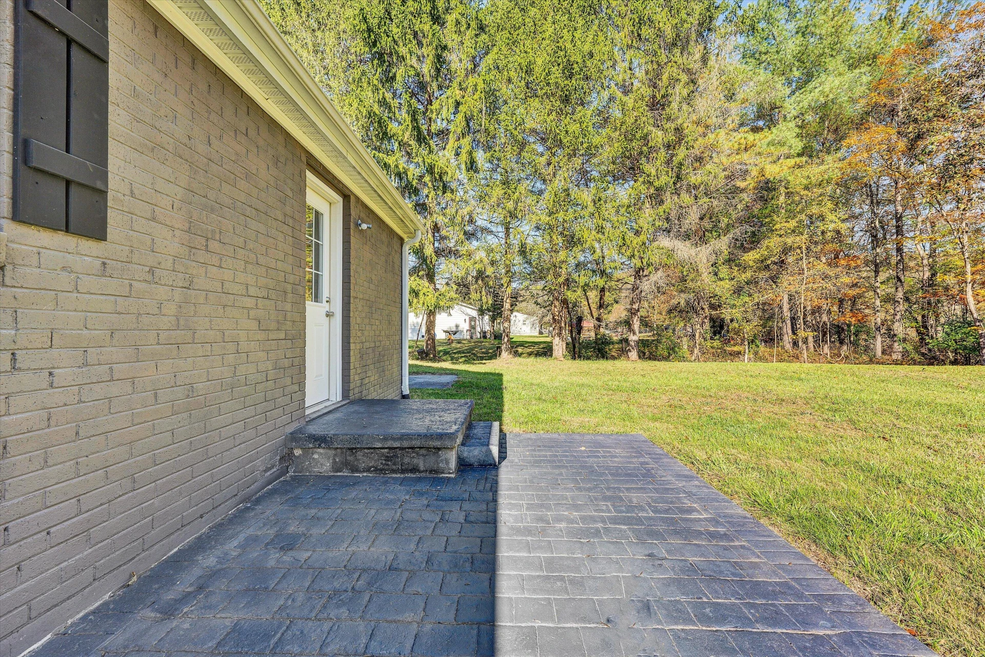 304 Broken Arrow LN - Photo 35