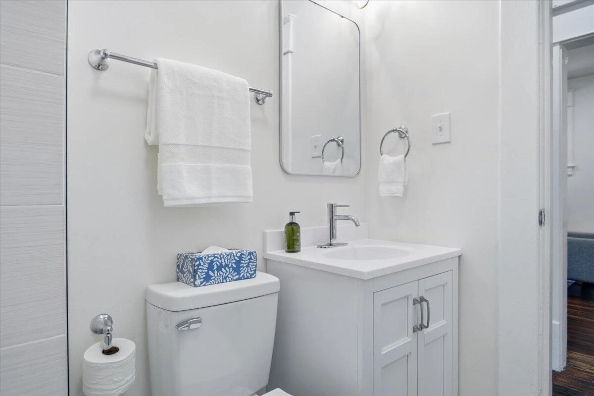 2110 Carroll AVE - Photo 13