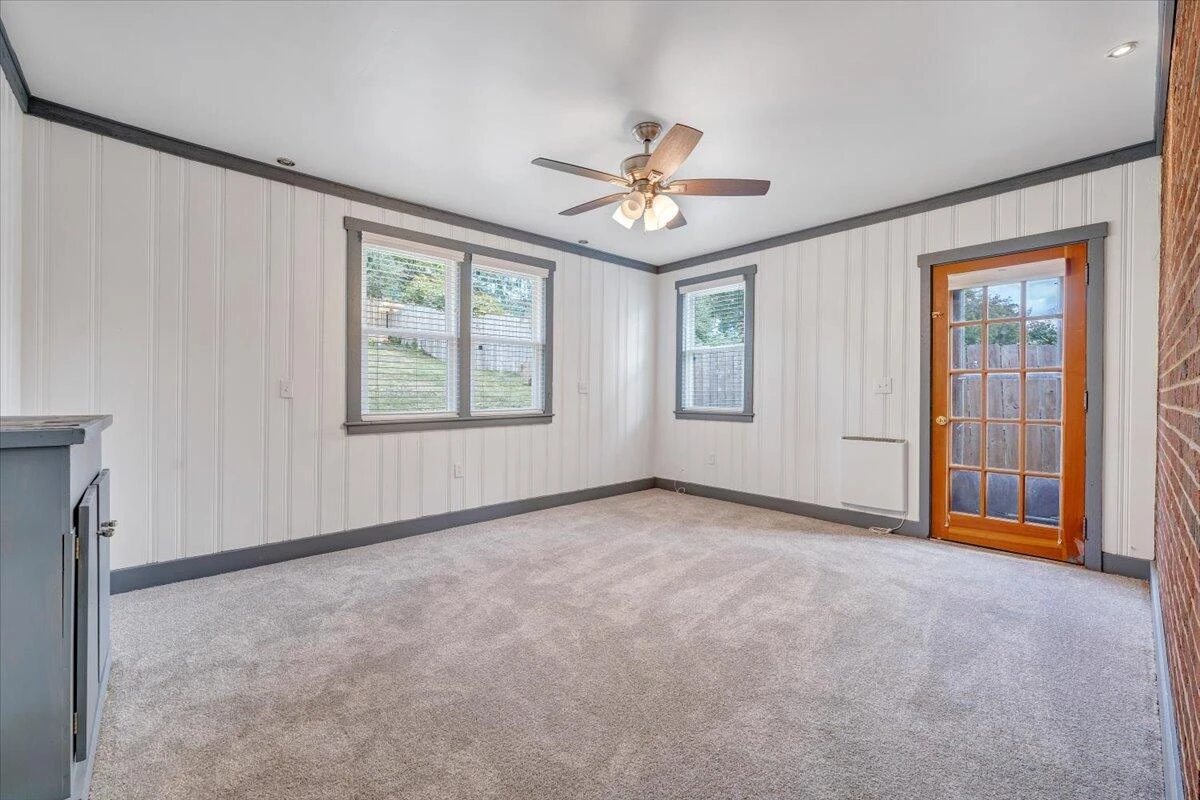 2629 Fairway DR - Photo 22