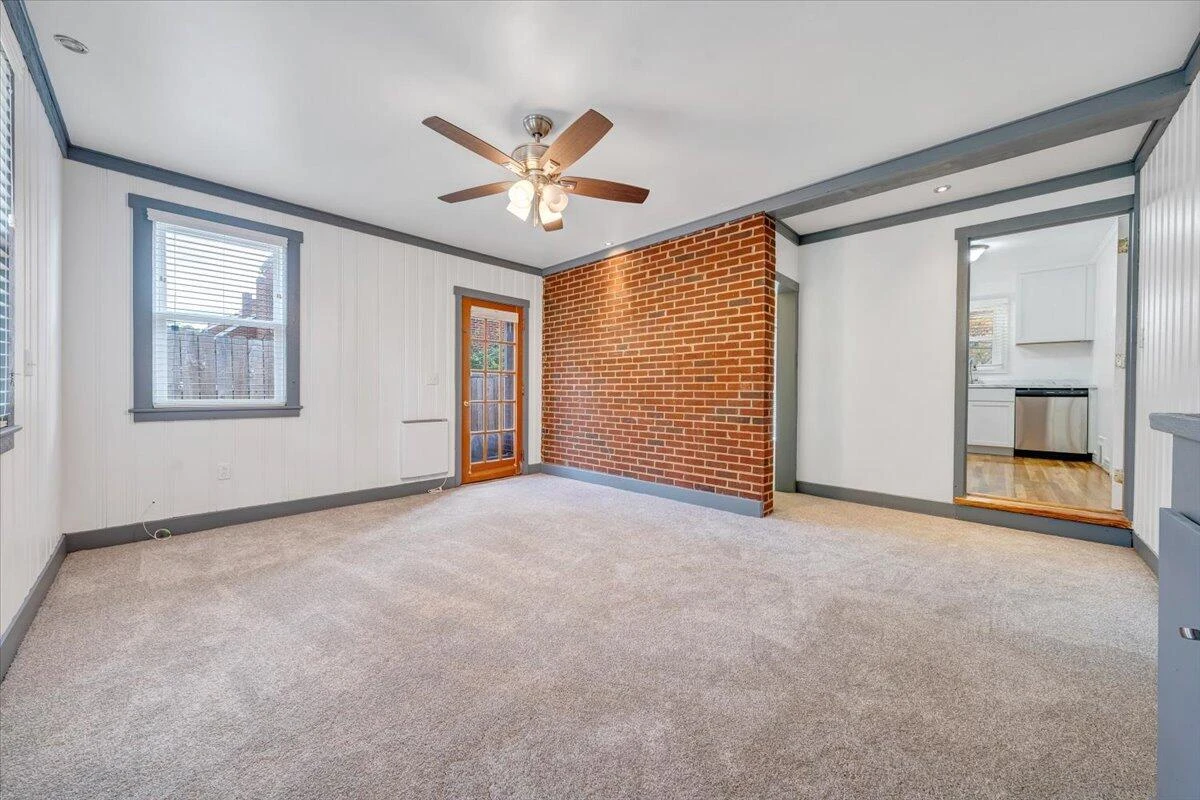 2629 Fairway DR - Photo 23