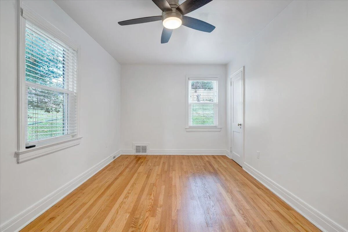 2629 Fairway DR - Photo 29