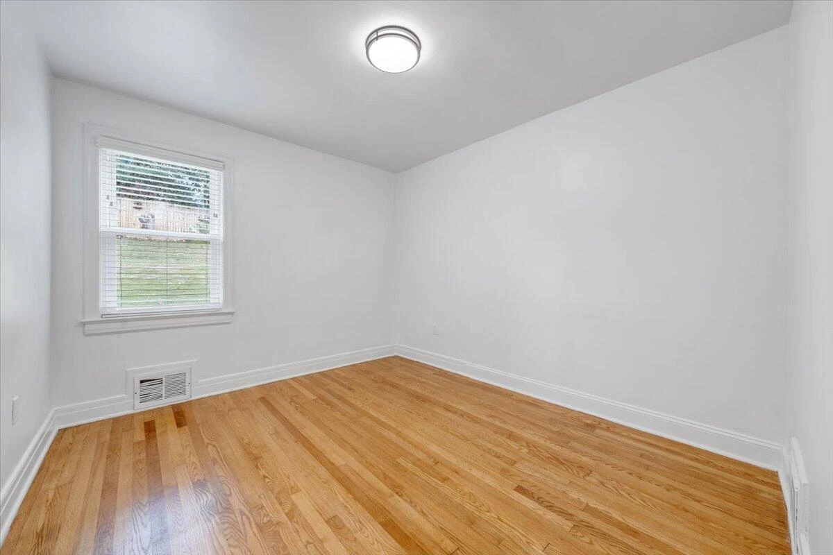 2629 Fairway DR - Photo 30