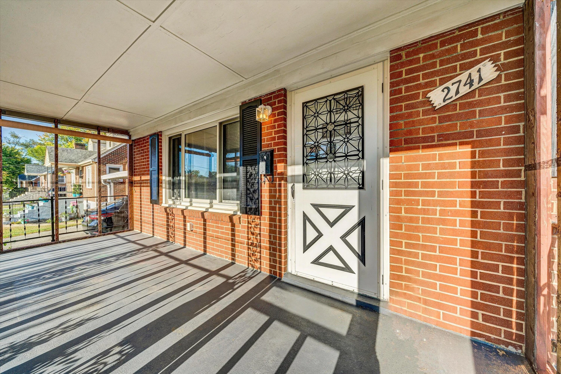2741 Kennedy ST - Photo 3