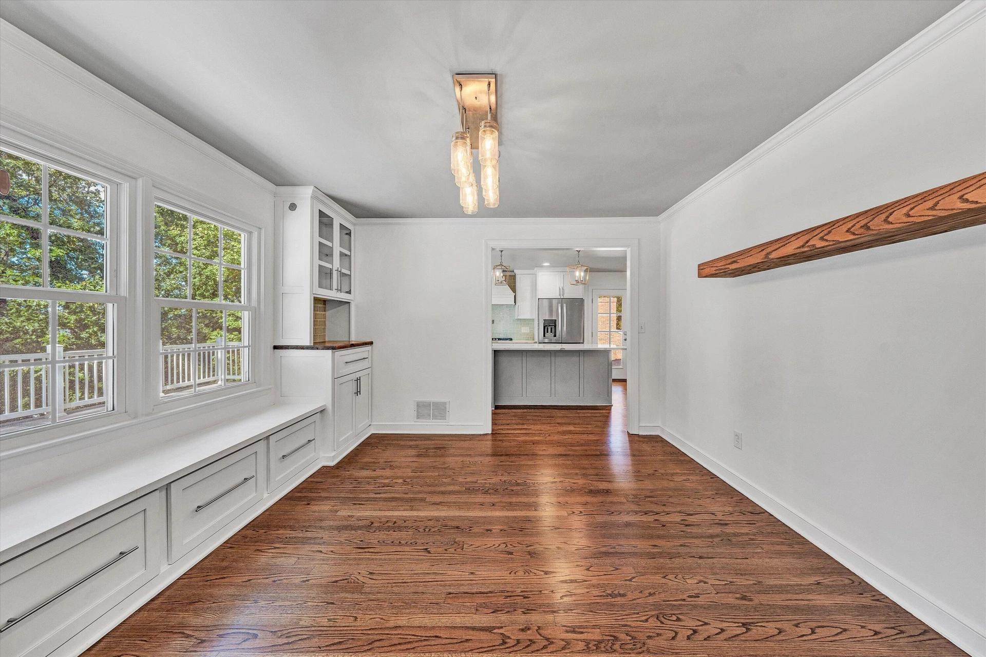 3033 Bancroft DR - Photo 16