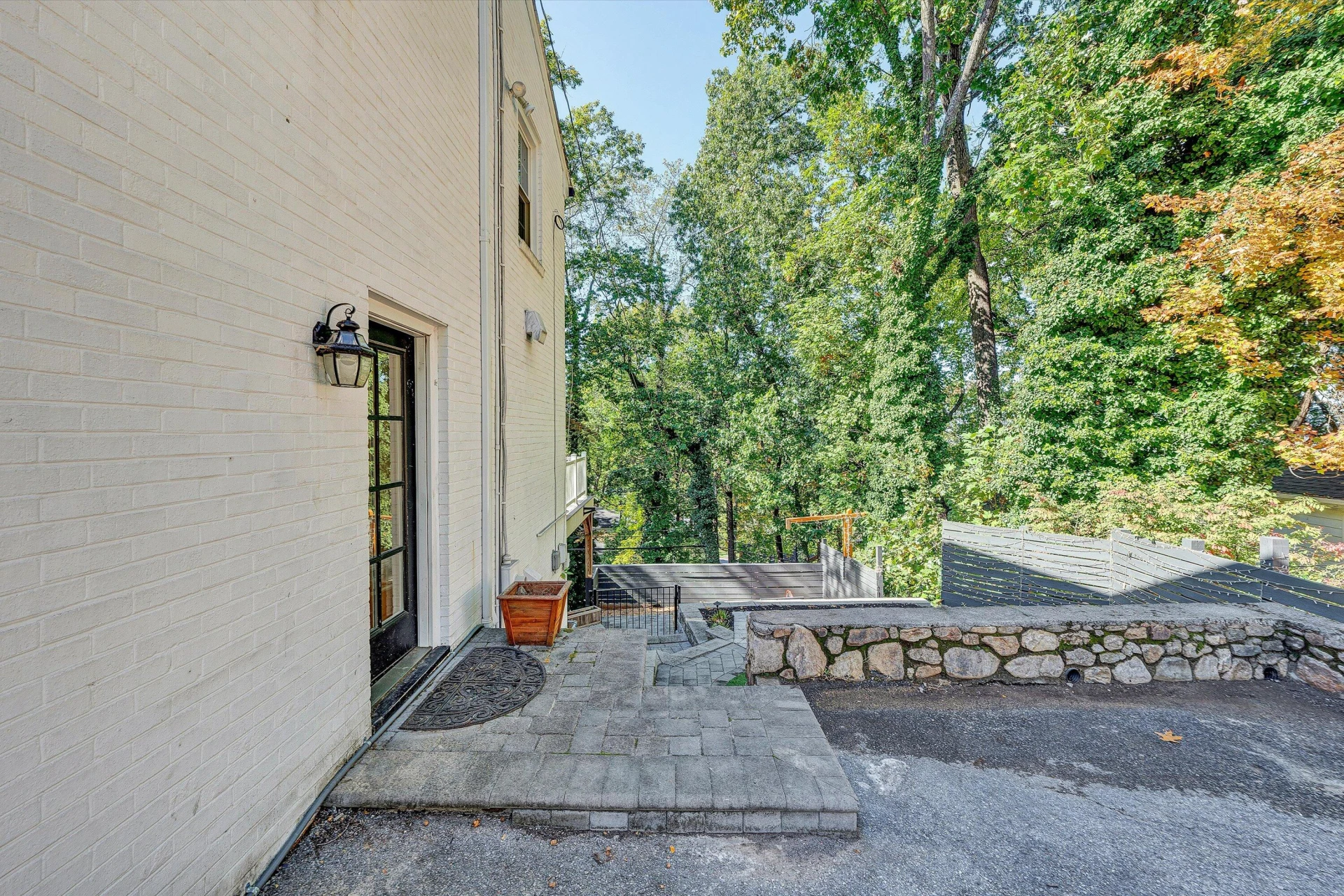 3033 Bancroft DR - Photo 26