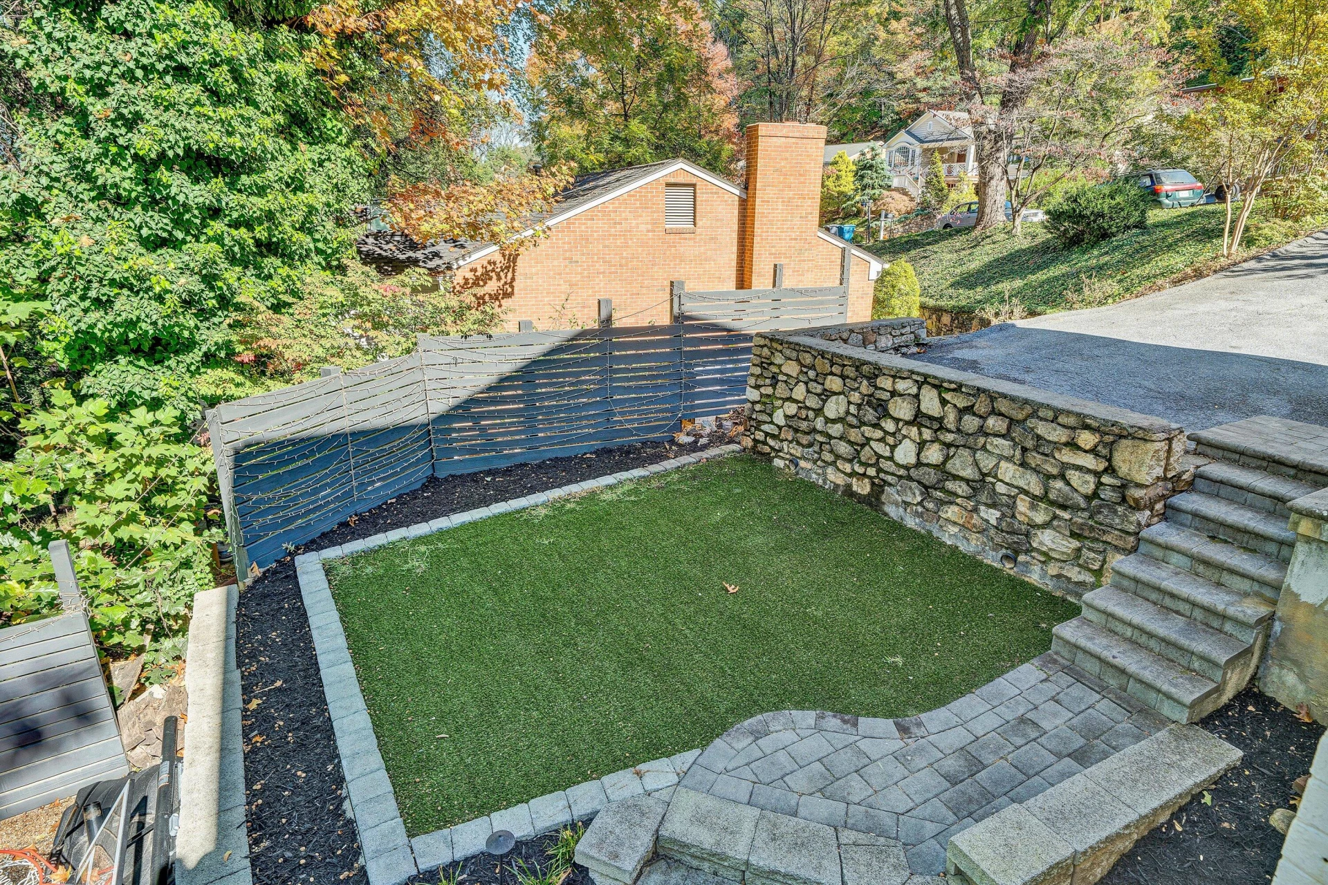 3033 Bancroft DR - Photo 29