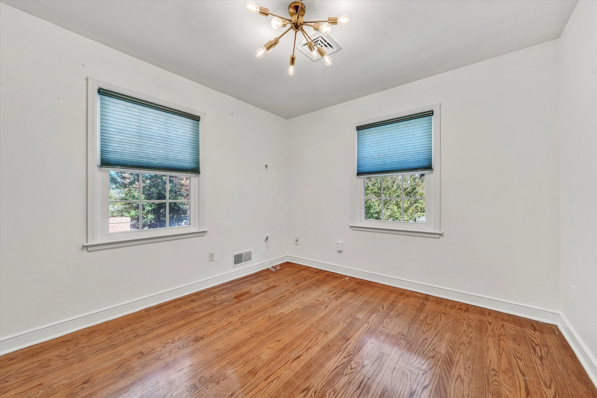 3033 Bancroft DR - Photo 35