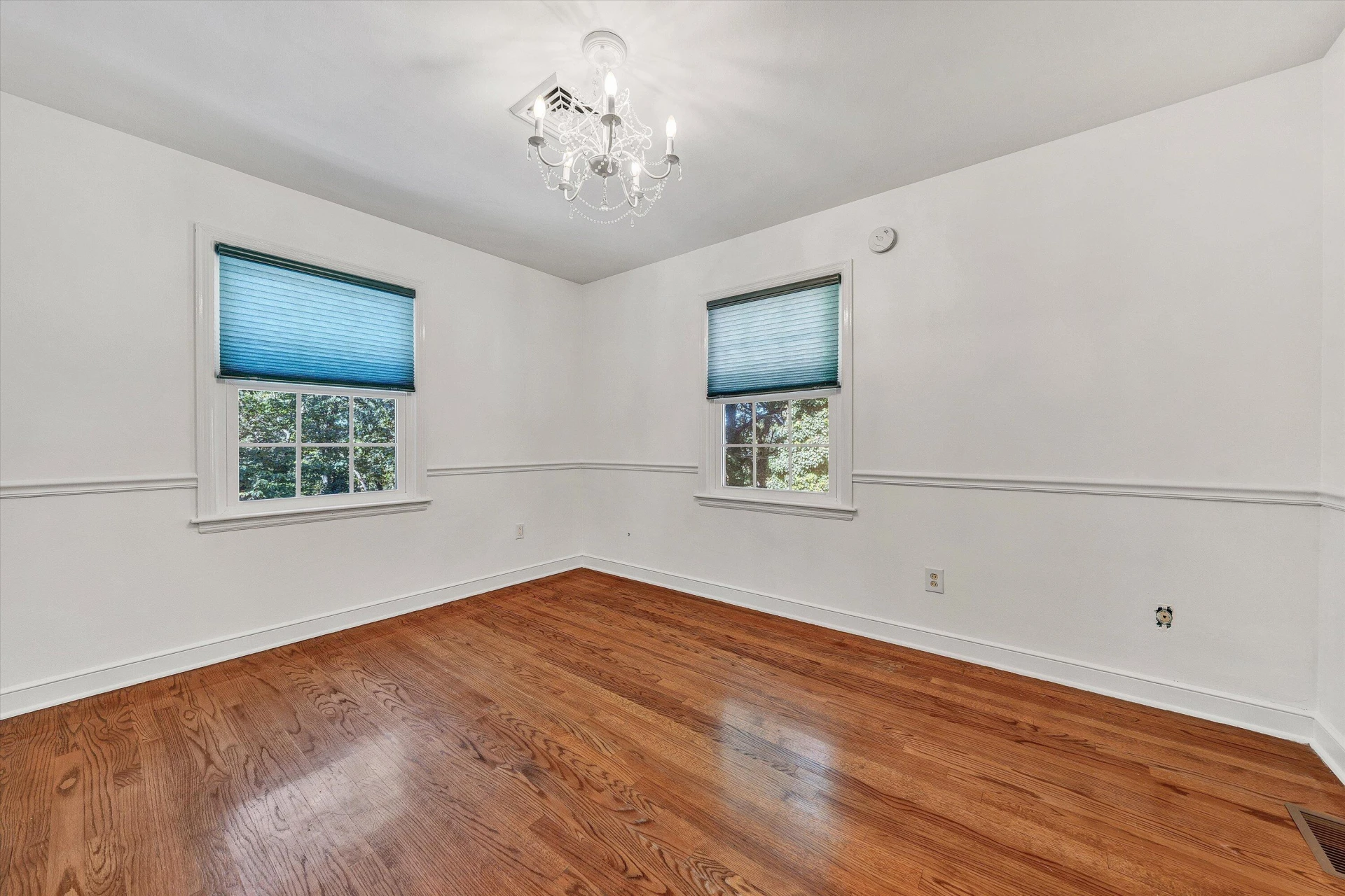 3033 Bancroft DR - Photo 36