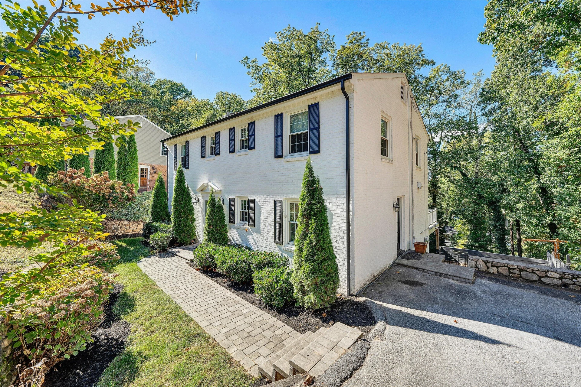 3033 Bancroft DR - Photo 8