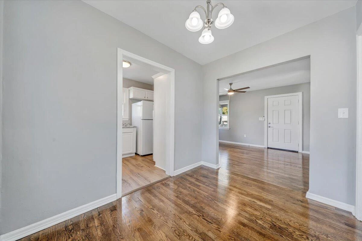 144 Courtney AVE - Photo 15