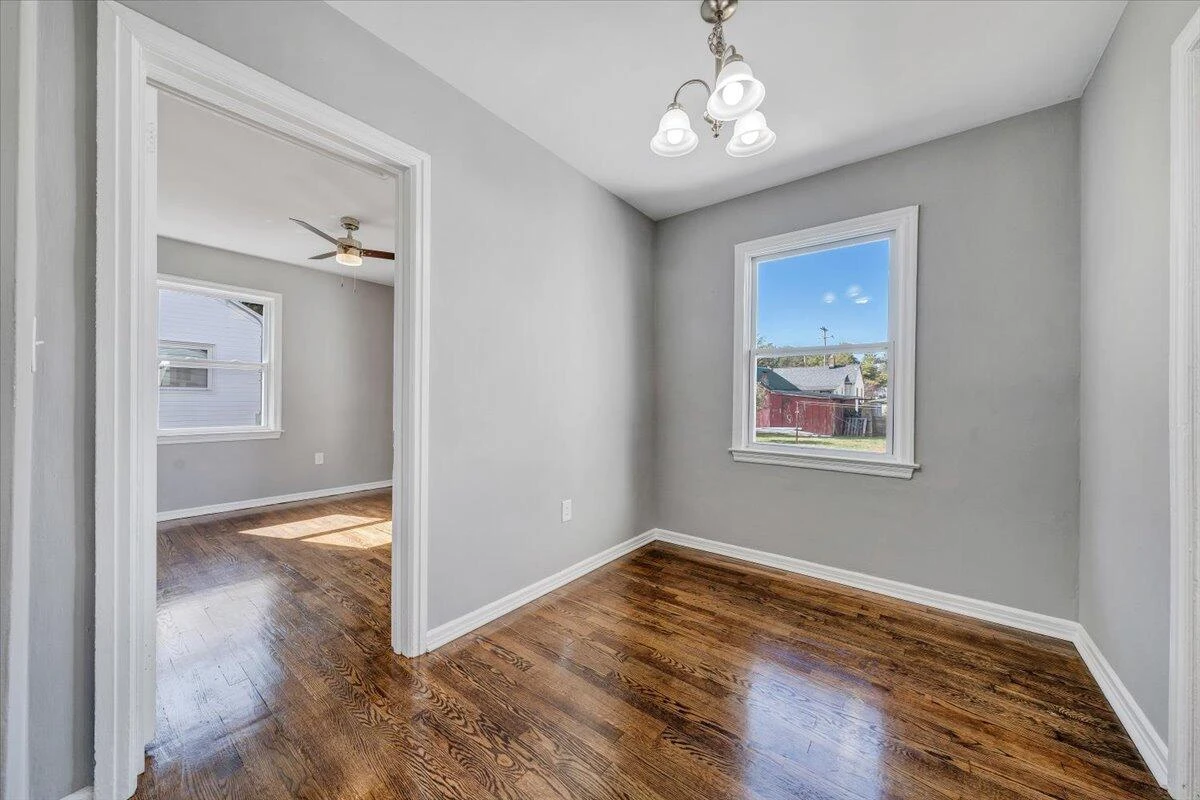 144 Courtney AVE - Photo 16