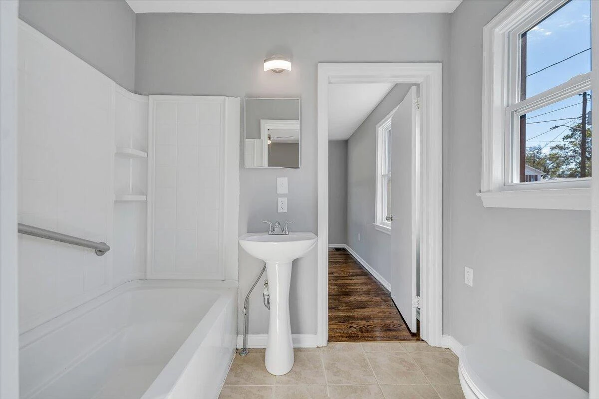 144 Courtney AVE - Photo 33
