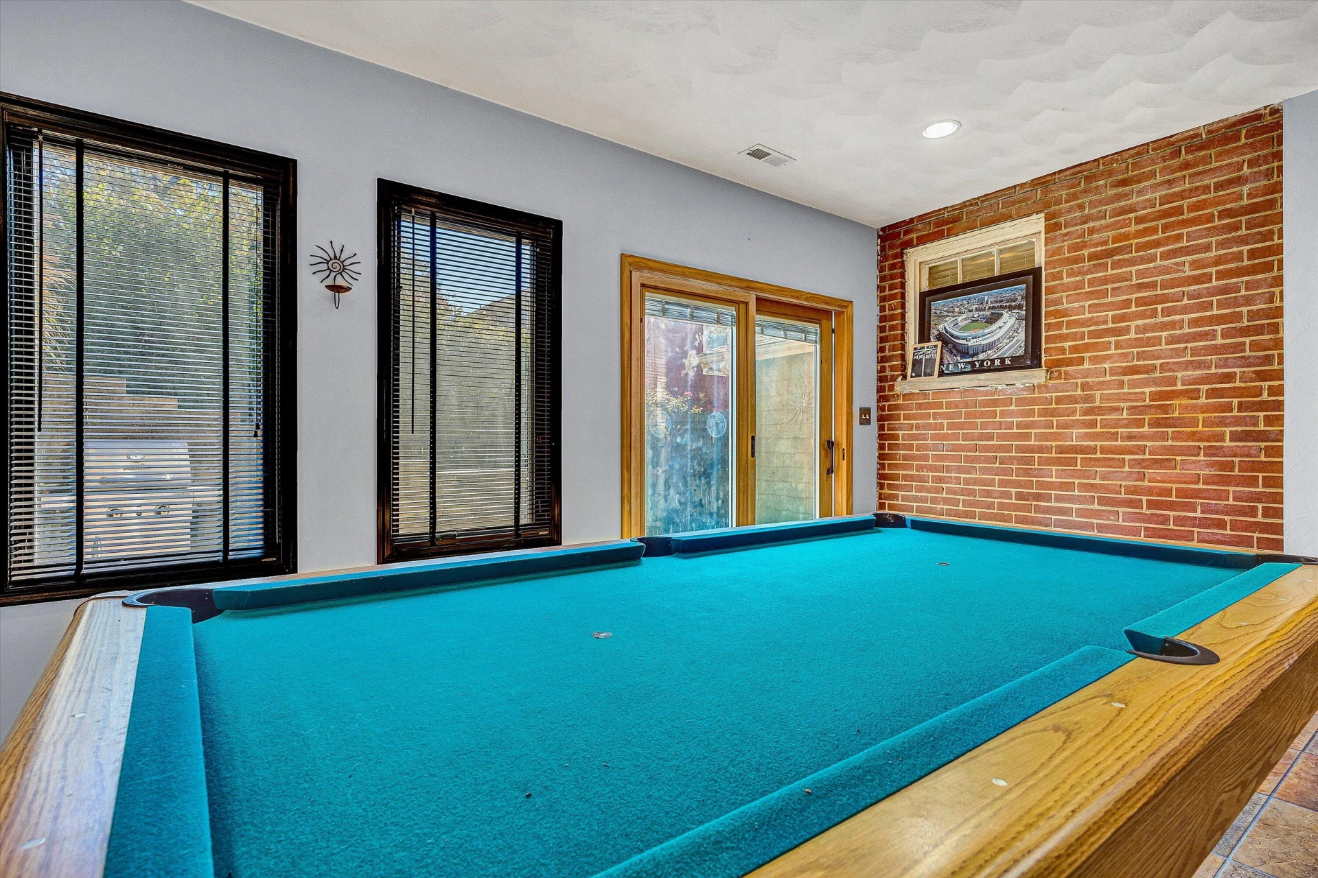 1013 Howbert AVE - Photo 16