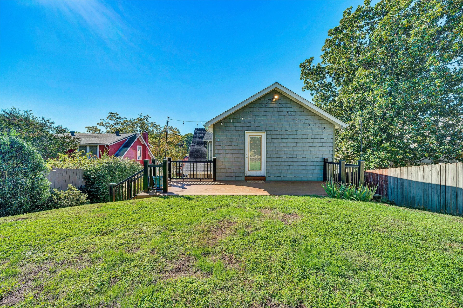 1013 Howbert AVE - Photo 21