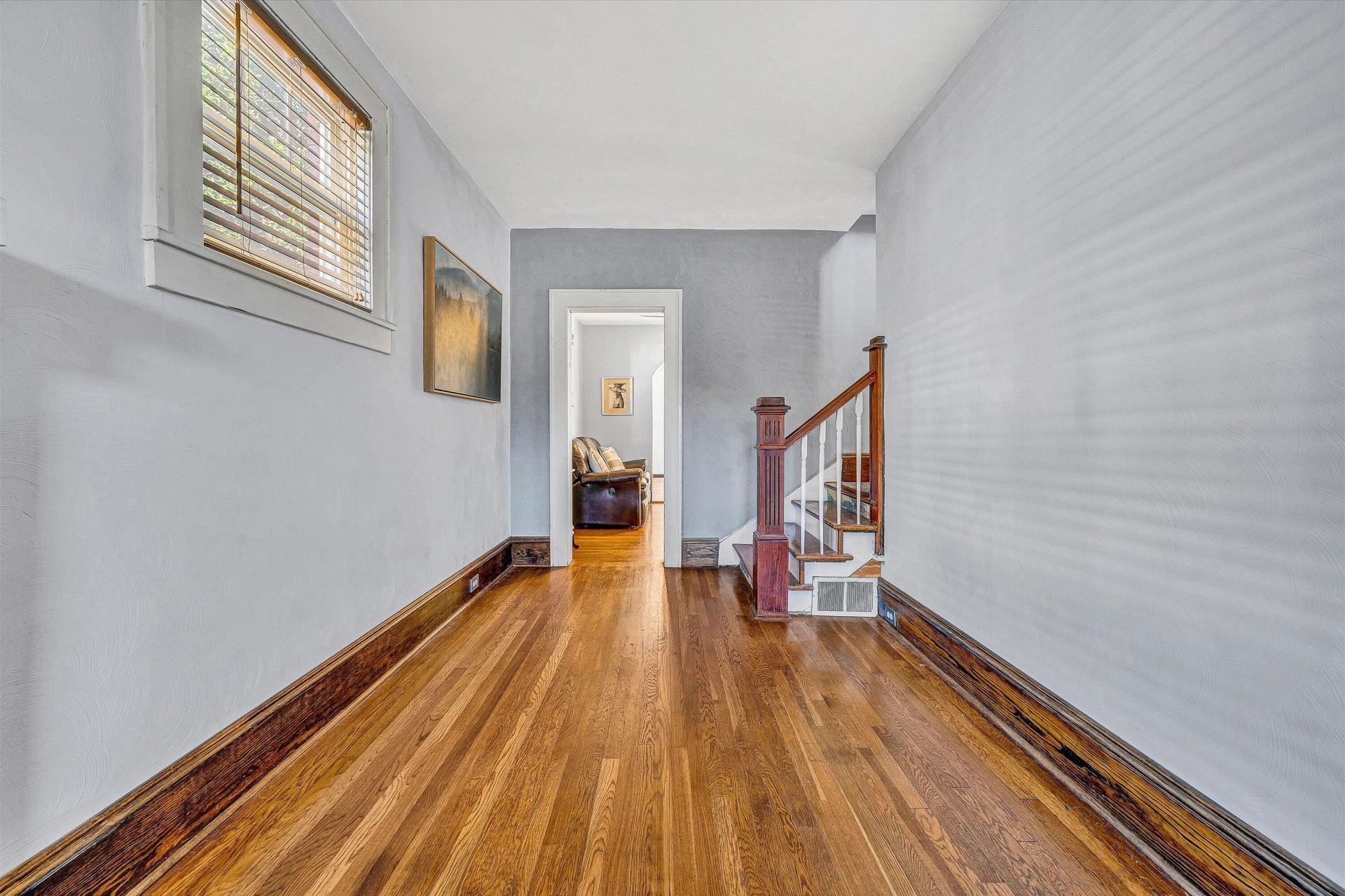 1013 Howbert AVE - Photo 8