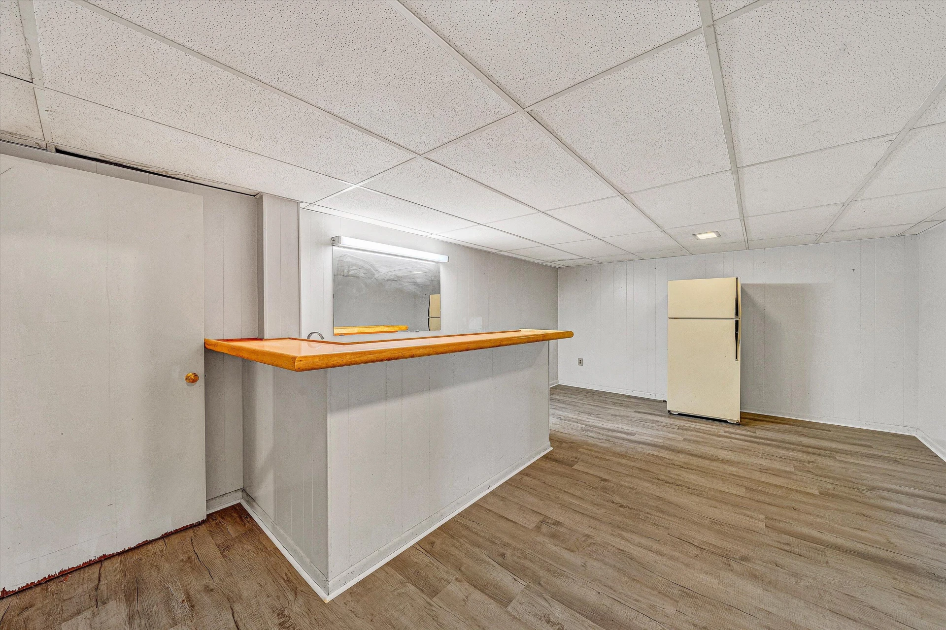 1602 Maiden LN - Photo 26