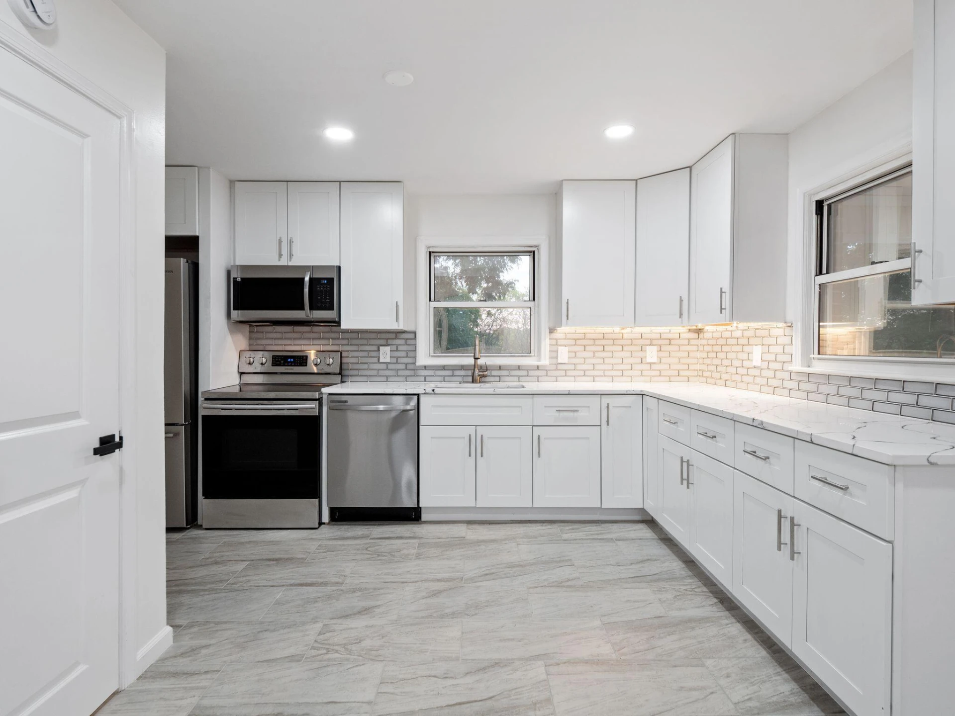 2631 Idlewild BLVD - Photo 8