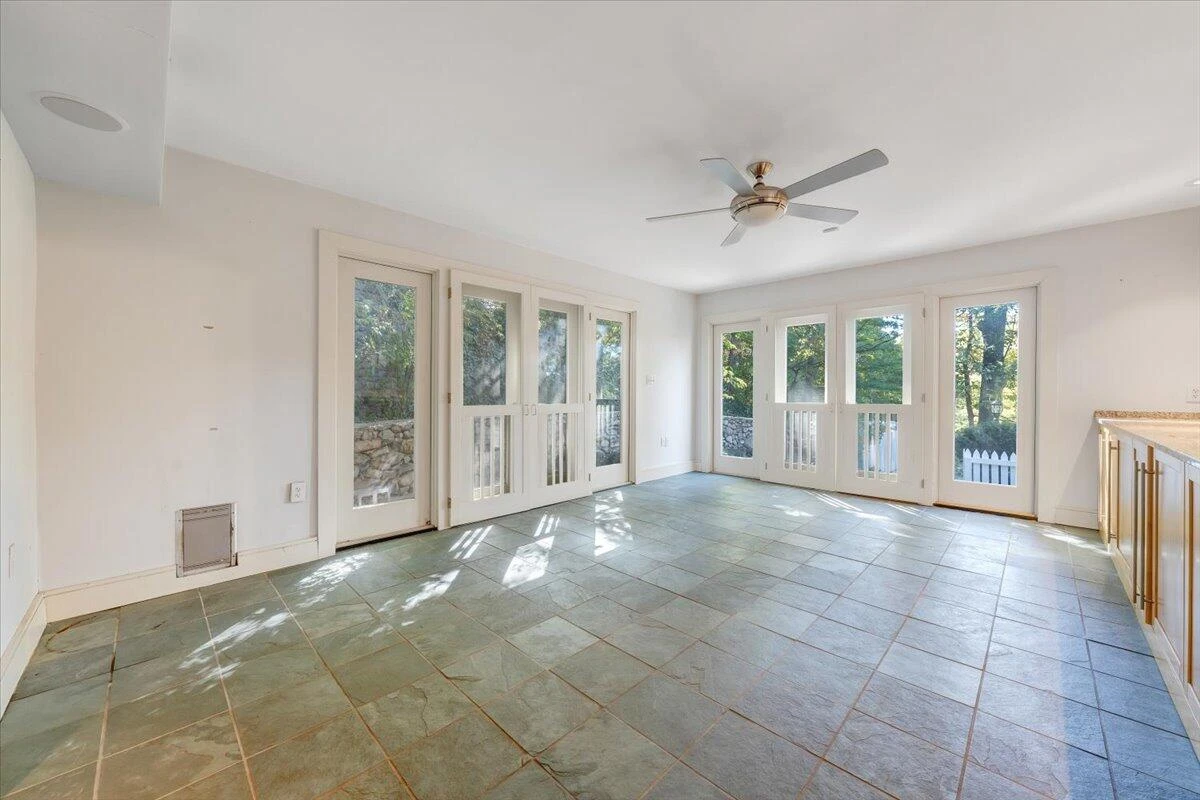 2644 Robin Hood RD - Photo 29