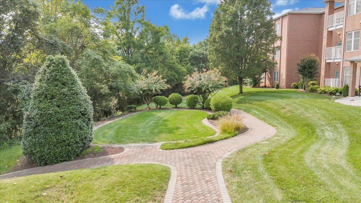 3050 McVitty Forest DR #106 - Photo 41
