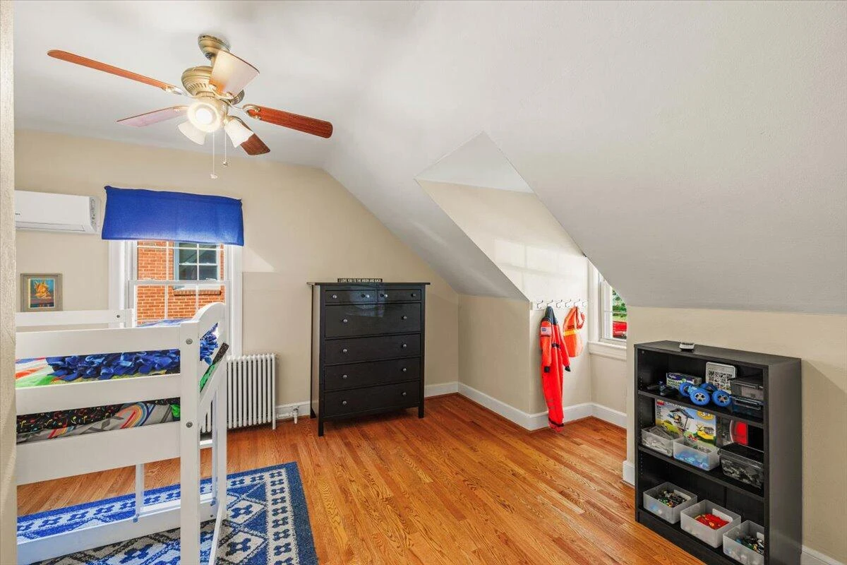 2232 Lincoln AVE - Photo 19