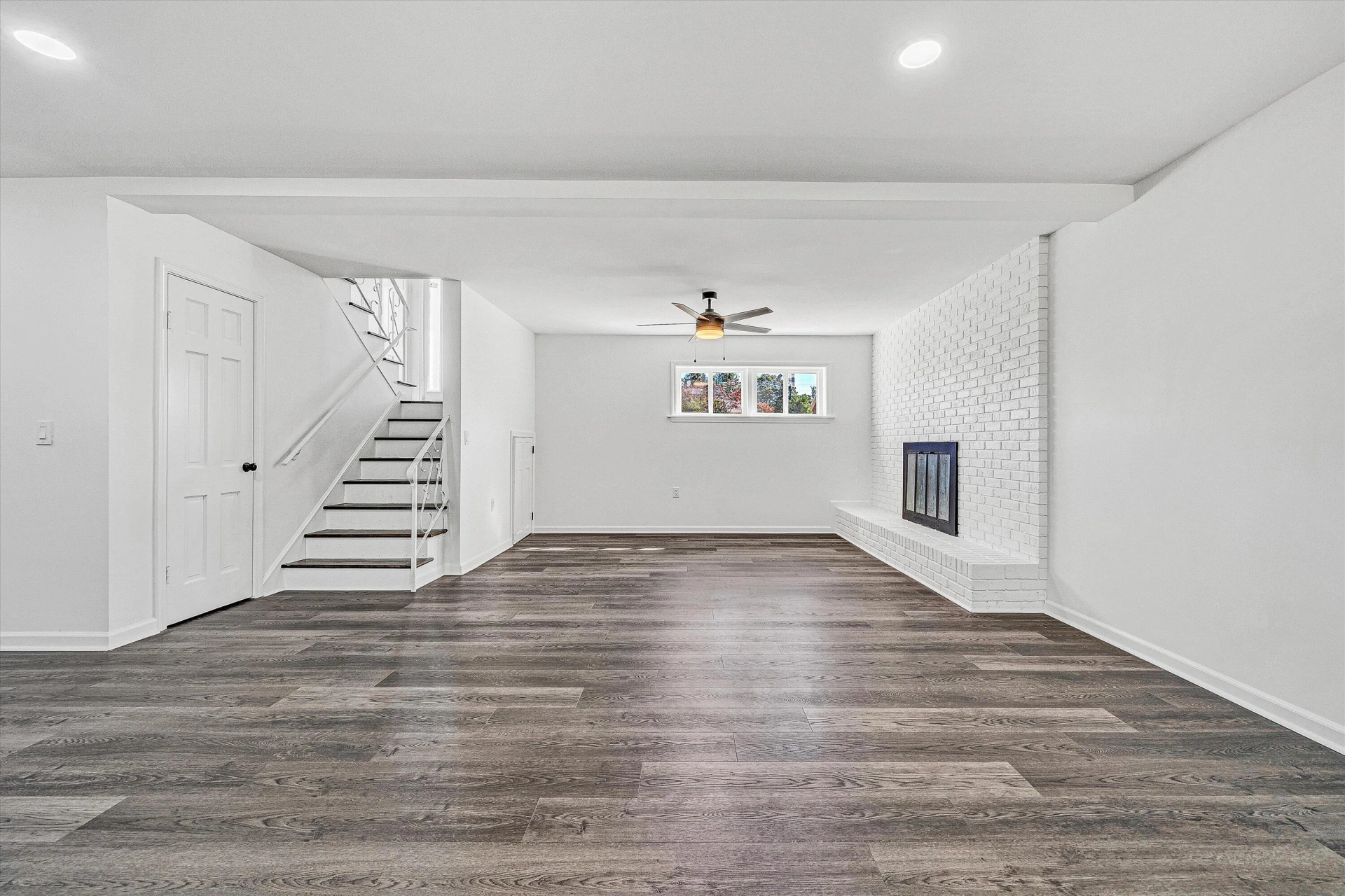 3344 Crittendon AVE - Photo 14