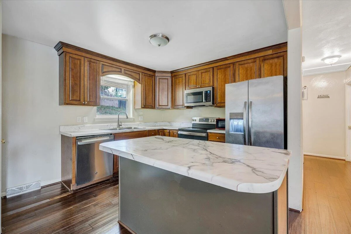 4758 Jacklin DR - Photo 9